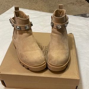 Steve Madden suede boots